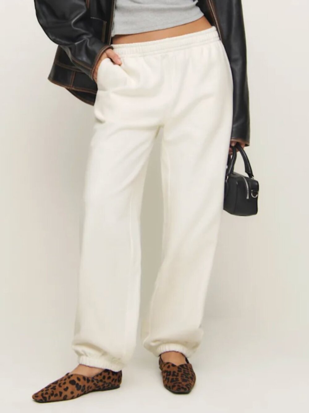 Reformation Jeans Skye Boyfriend Mid-Rise Pull On Cotton Sweatpants Cream, Small
